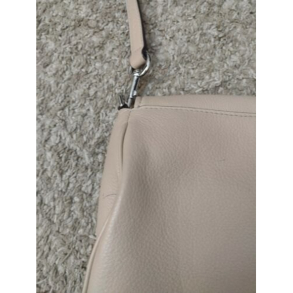 Marc Jacobs Empire City Mini Leather Messenger Crossbody Bag  Biege Purse - Picture 3 of 10